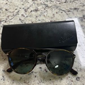 Persol Sunglasses Tortise - new!